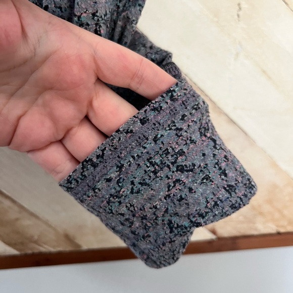 Lululemon Runderful Long Sleeve Neon Tweed Jacquard Size 8 EUC - Picture 8 of 11